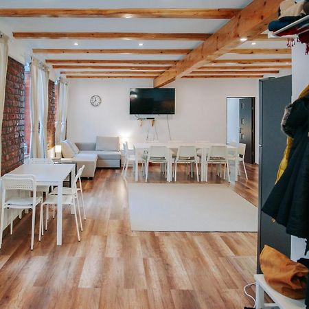 Kali Host Home Away From Home Тыргу-Муреш Экстерьер фото