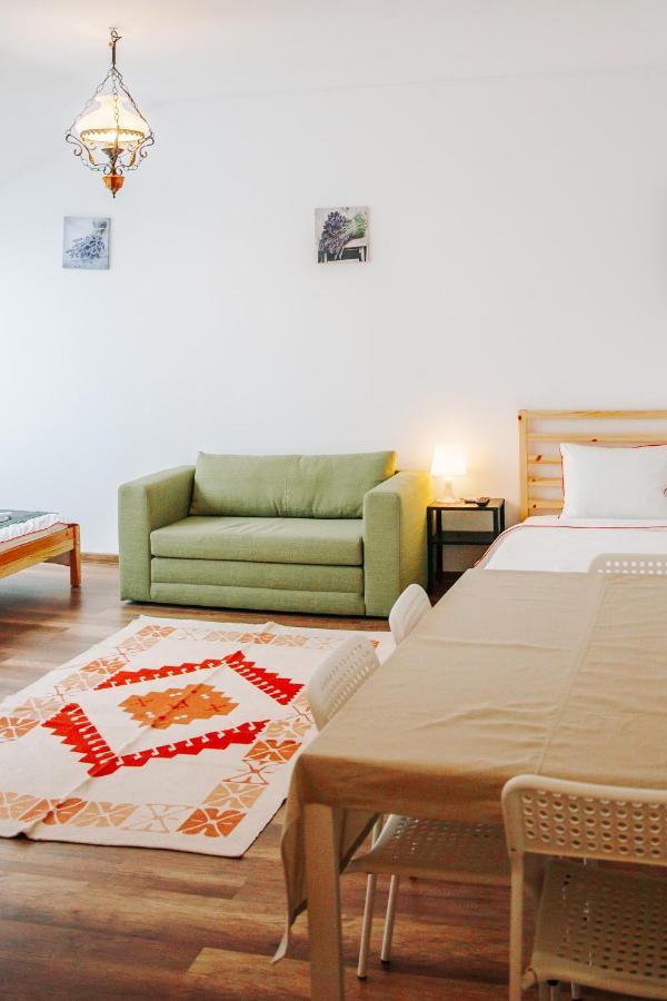 Kali Host Home Away From Home Тыргу-Муреш Экстерьер фото