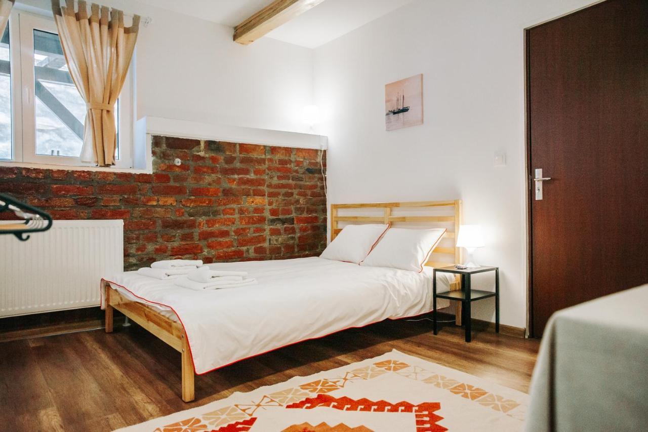 Kali Host Home Away From Home Тыргу-Муреш Экстерьер фото